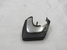 Laden Sie das Bild in den Galerie-Viewer, BMW E3 Stoßstange vorn Horn rechts 51111800084