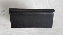 Laden Sie das Bild in den Galerie-Viewer, Mercedes Benz W123 Aschenbecher Ascher Schwarz