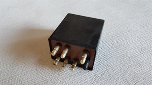 Mercedes Benz W116 W107 R107 SL SLC Relais Intervall Impulsgeber 0008210763
