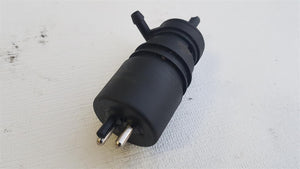 Mercedes Benz W123 Wischwasserpumpe Waschwasser Pumpe
