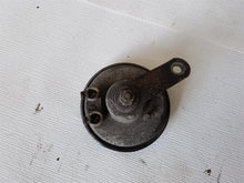 Laden Sie das Bild in den Galerie-Viewer, Mercedes Benz W123 W116 W115 Horn Hupe