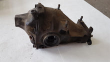Laden Sie das Bild in den Galerie-Viewer, Mercedes Benz W123 S123 240D Differenzial 3.69