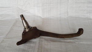 Mercedes Benz W116 W123 Radtäger Radnabe Achsschenkel vorn rechts ohne ABS
