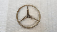 Laden Sie das Bild in den Galerie-Viewer, Mercedes Benz W123 Limousine Mercedesstern Heckklappe 1267580058