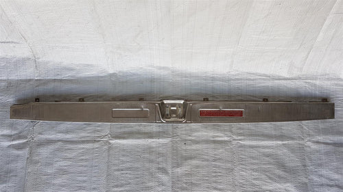 Mercedes Benz W123 S123 Kombi T-Modell Abdeckung Ladekannte Chrom