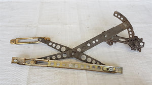 Mercedes Benz W123 Fensterheber vorn rechts manuell