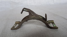 Laden Sie das Bild in den Galerie-Viewer, Mercedes Benz W123 Halterung Halter Lager Kardanwelle Auspuff 1234901640