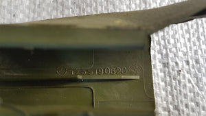 Mercedes Benz W123 Abdeckung Sitzschiene grün 1239190620