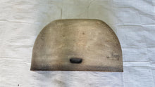 Laden Sie das Bild in den Galerie-Viewer, Mercedes Benz S123 Kombi T-Modell Abdeckung Innenverkleidung Reserverad beige