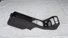 Laden Sie das Bild in den Galerie-Viewer, Mercedes Benz W123 S123 Mittelkonsole schwarz