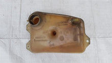 Laden Sie das Bild in den Galerie-Viewer, Mercedes Benz W123 Kühlwasserbehälter 1165000449
