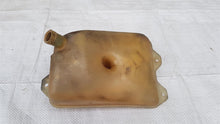 Laden Sie das Bild in den Galerie-Viewer, Mercedes Benz W123 Kühlwasserbehälter 1165000449