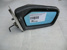 Laden Sie das Bild in den Galerie-Viewer, Mercedes Benz W123 Aussenspiegel Spiegel vorn rechts manuell