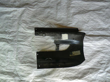 Laden Sie das Bild in den Galerie-Viewer, Mercedes Benz W123 Reparaturblech Kotflügel vorn rechts NOS 1238810401