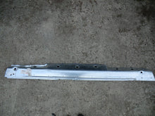 Laden Sie das Bild in den Galerie-Viewer, Mercedes Benz W123 S123 Schweller links Reparaturblech neu