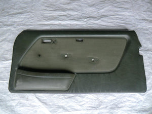 Mercedes Benz C123 Coupe Türverkleidung Türpappe rechts grün dunkelgrün