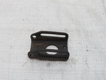 Laden Sie das Bild in den Galerie-Viewer, Mercedes Benz W123 W201 W460 230E Halter Riemenspanner Lichtmaschine