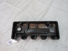 Laden Sie das Bild in den Galerie-Viewer, Mercedes Benz W123 W460 230E M102 Ventildeckel 1020160005