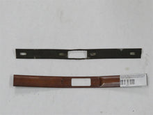Laden Sie das Bild in den Galerie-Viewer, Mercedes Benz W123 Holzabdeckung Holzeinlage Zebrano Handschuhfach