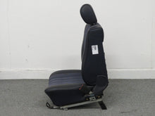 Laden Sie das Bild in den Galerie-Viewer, Mercedes Benz W123 Sitz vorn rechts Beifahrersitz mit Sitzheizung blau