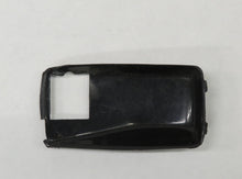 Laden Sie das Bild in den Galerie-Viewer, Mercedes Benz W123 Abdeckung Griffschale Türöffner innen rechts