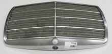 Laden Sie das Bild in den Galerie-Viewer, Mercedes Benz W123 S123 C123 Grill Motorhaube Haubengrill