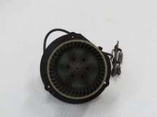 Laden Sie das Bild in den Galerie-Viewer, Mercedes BenzS123 C123 W123 Lüftermotor Heizung Gebläsemotor