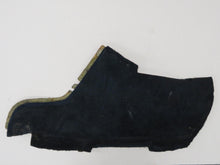 Laden Sie das Bild in den Galerie-Viewer, Mercedes Benz W123 S123 C123 Verkleidung Mittelkonsole Teppich blau rechts