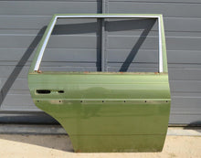 Laden Sie das Bild in den Galerie-Viewer, Mercedes Benz S123 Kombi T-Modell Tür hinten rechts