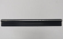 Laden Sie das Bild in den Galerie-Viewer, Mercedes Benz W123 S123 Einstiegsleiste vorn rechts oder links blau