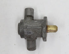 Laden Sie das Bild in den Galerie-Viewer, Mercedes Benz R107 W123 W116 W126 280E M110 Nebenluftschieber Bosch 0280140037