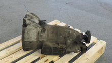 Laden Sie das Bild in den Galerie-Viewer, Mercedes Benz W123 S123 240D 300D Automatikgetriebe 1232702301 722.117 02060023