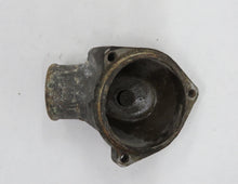 Laden Sie das Bild in den Galerie-Viewer, Mercedes Benz W123 W126 W116 280E M110 Deckel Thermostatgehäuse 1102030574