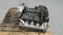 Laden Sie das Bild in den Galerie-Viewer, Mercedes Benz W123 S123 Kombi 240D Motor für Kombi mit Niveauregulierung TOP!