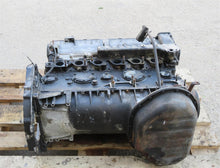 Laden Sie das Bild in den Galerie-Viewer, Mercedes Benz R107 W123 W116 W126 280E 280SE 280SL M110 Motor