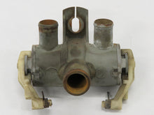 Laden Sie das Bild in den Galerie-Viewer, Mercedes Benz W123 S123 Wasserhahn Heizungsregler