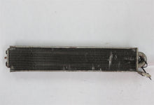 Laden Sie das Bild in den Galerie-Viewer, Mercedes Benz W123 S123 280E 280TE 280CE M110 Ölkühler 1231800365