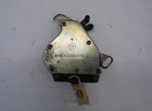 Laden Sie das Bild in den Galerie-Viewer, Mercedes Benz W123 W124 Automatikgetriebe Schalter Startsperrschalter 1235401945