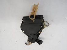 Laden Sie das Bild in den Galerie-Viewer, Mercedes Benz W123 W124 Automatikgetriebe Schalter Startsperrschalter 1235401945