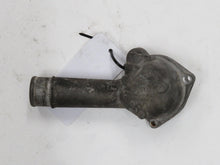 Laden Sie das Bild in den Galerie-Viewer, Mercedes Benz W123 240D Deckel Thermostatgehäuse 6172031474