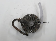Laden Sie das Bild in den Galerie-Viewer, Mercedes Benz S123 W123 Kombi Pumpe Niveauregulierung Niveaupumpe
