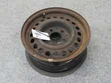 Laden Sie das Bild in den Galerie-Viewer, Mercedes Benz W123 W116 W108 Stahlfelge 1084001402 6Jx14 H2
