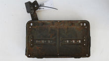 Laden Sie das Bild in den Galerie-Viewer, Mercedes Benz W123 S123 C123 Halterung Platte Aufnahme Batterie Batteriekasten