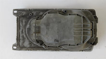 Laden Sie das Bild in den Galerie-Viewer, Mercedes Benz W123 Scheinwerfer vorn rechts erste Serie Ochsenauge