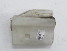Laden Sie das Bild in den Galerie-Viewer, Mercedes Benz W123 S123 Wischwasserbehälter Behälter Scheinwerferreinigung 1238690620