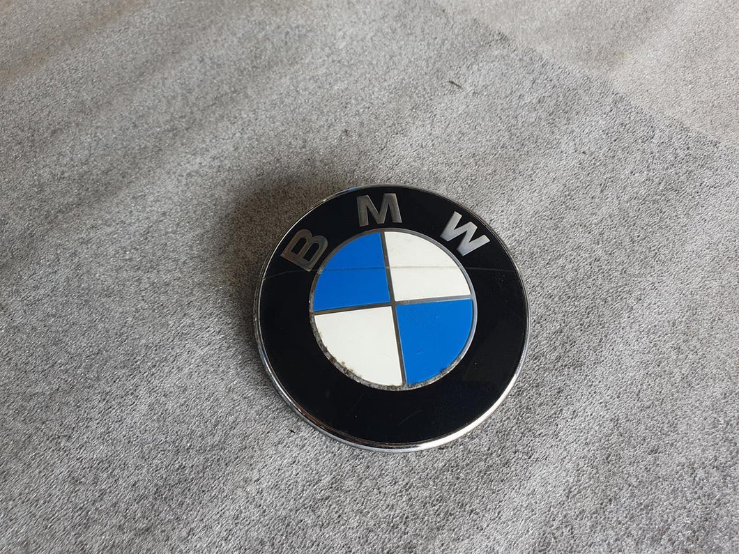 BMW E28 BMW Zeichen Plakette Emblem Motorhaube 51148132375