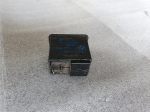 BMW E30 E28 E24 E23 Sicherungsautomat Sperrschalter Fensterheber 1369375