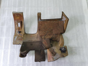BMW E28 Verkleidung unter Armaturenbrett unten links braun
