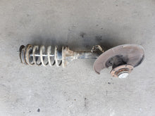 Laden Sie das Bild in den Galerie-Viewer, BMW E28 Federbein vorn links mit ABS 31312226166