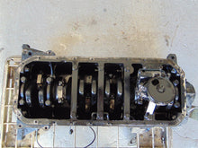Laden Sie das Bild in den Galerie-Viewer, BMW E28 524TD Motor Rumpfmotor ohne Ölpumpe 11111285778